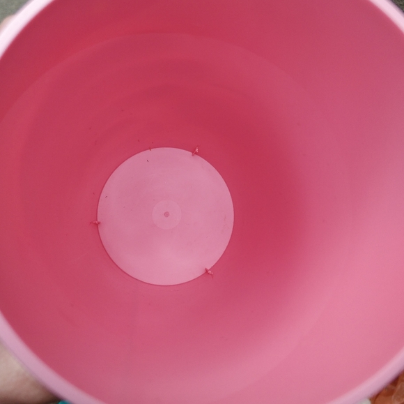 NEW hello kitty 32oz party cup - Picture 5 of 5